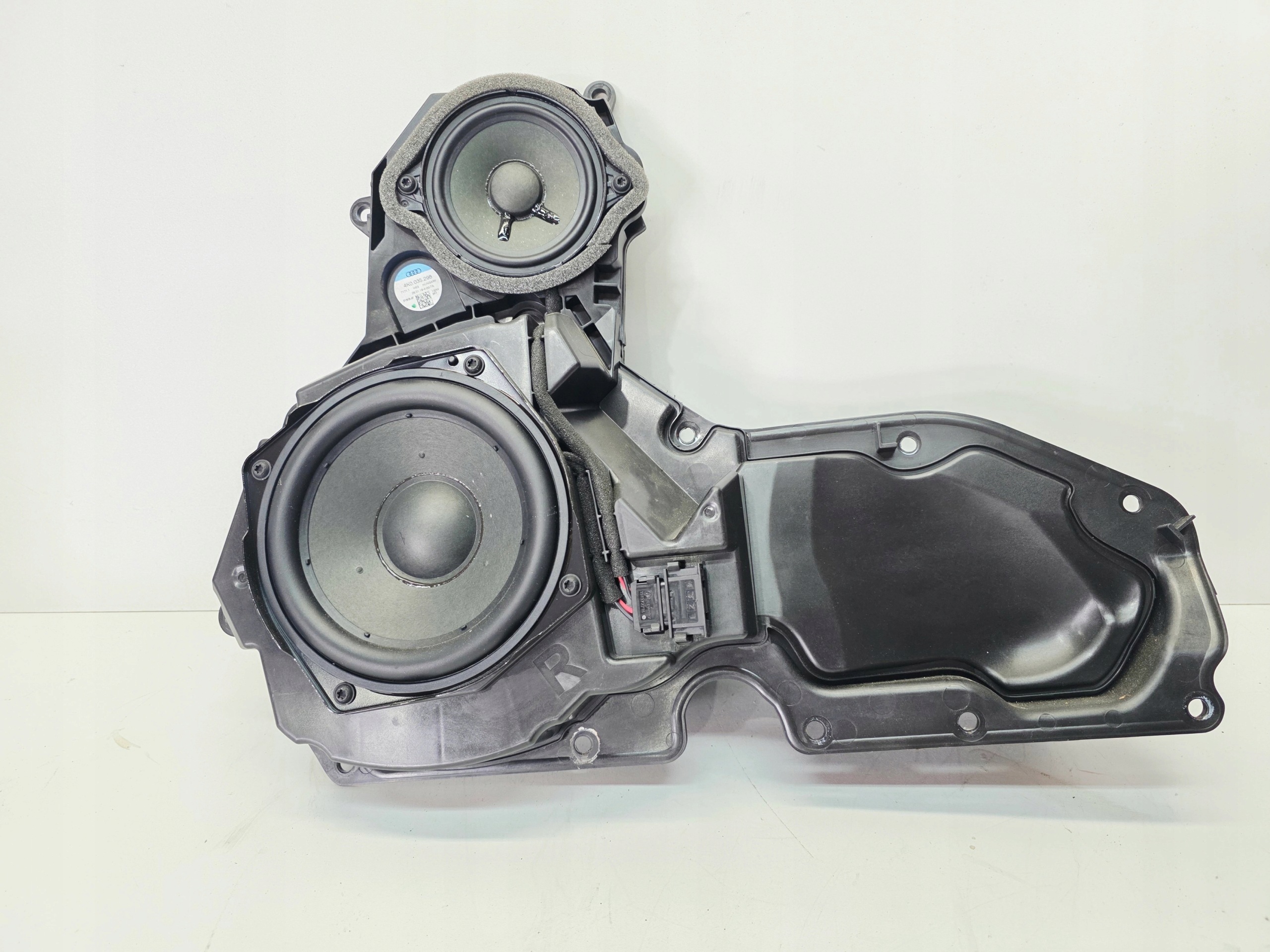 speaker door right front AUDI A6 C8 4K0035298