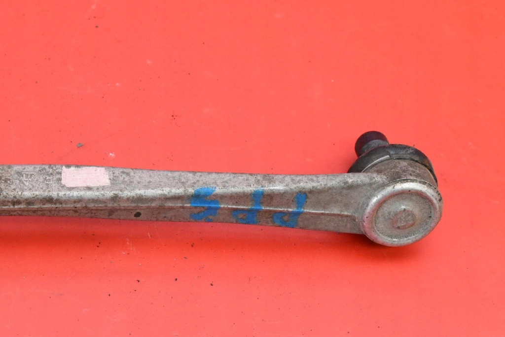 arm right front upper AUDI Q5 8R 2.0 TFSI 211 KM QUATTRO 08-12