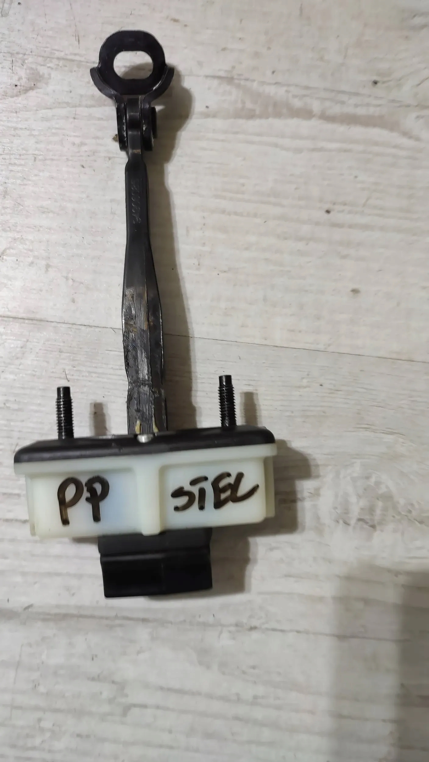 Alfa Romeo Stelvio 2021 limiter door right front