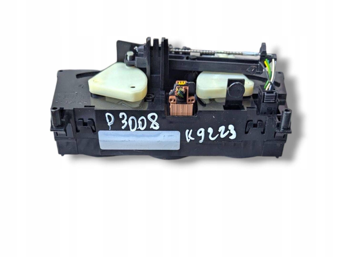 vezérlö panel a klímának Peugeot 3008 2010 400.017.003