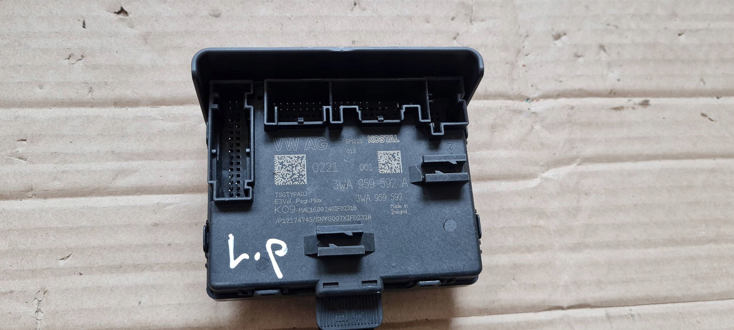 S3 8Y A3 LIFT module control unit door front 3WA959592A