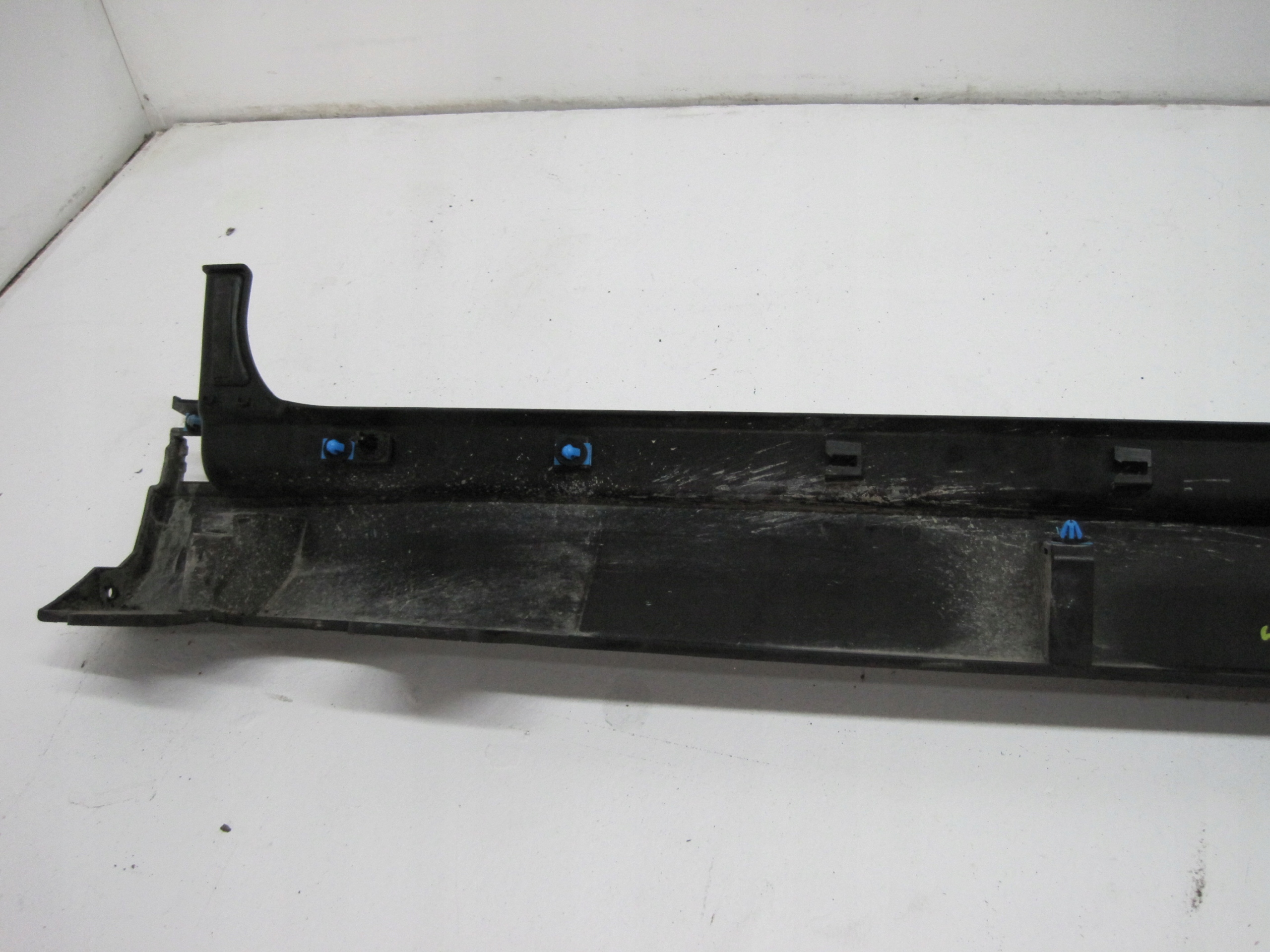cap moulding threshold Jeep AVENGER right