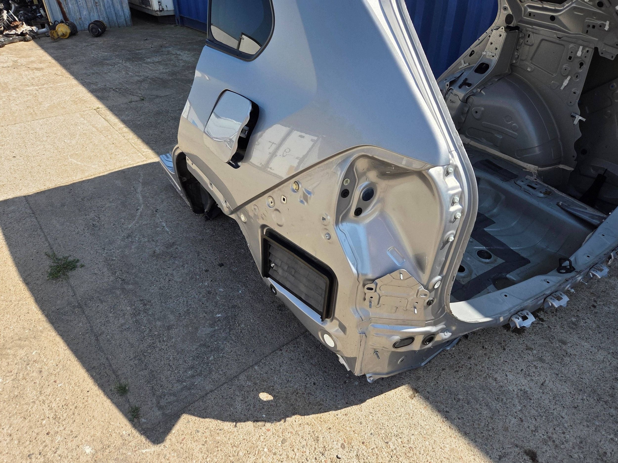 Toyota Rav 4 XA50 quarter rear left