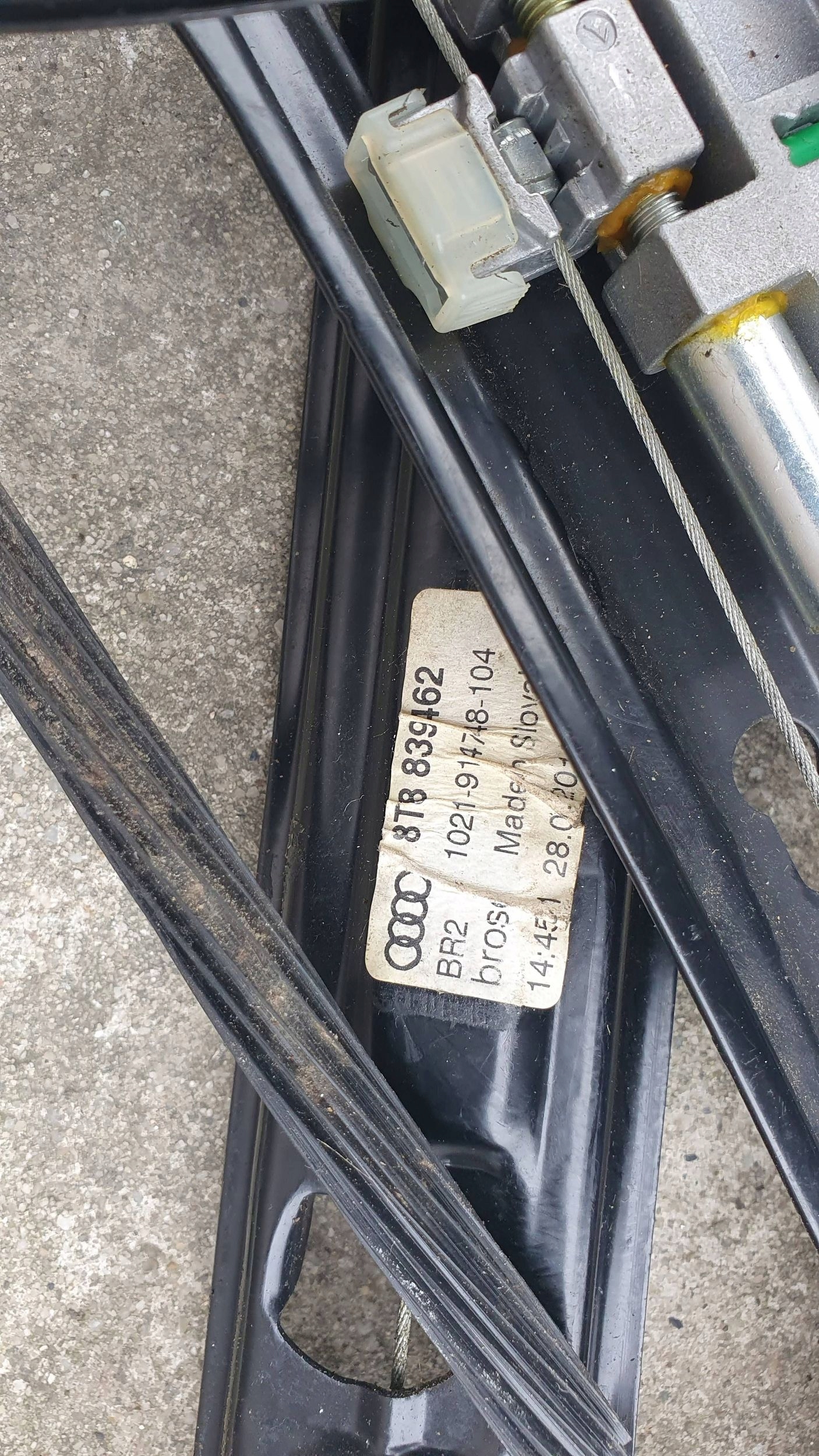 Audi A5 8T8 lifting windows right rear part