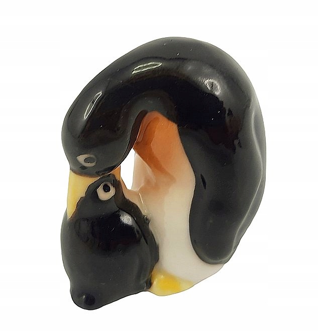 

Mała Porcelanowa Figurka/ Pingwinki/ Pingwin
