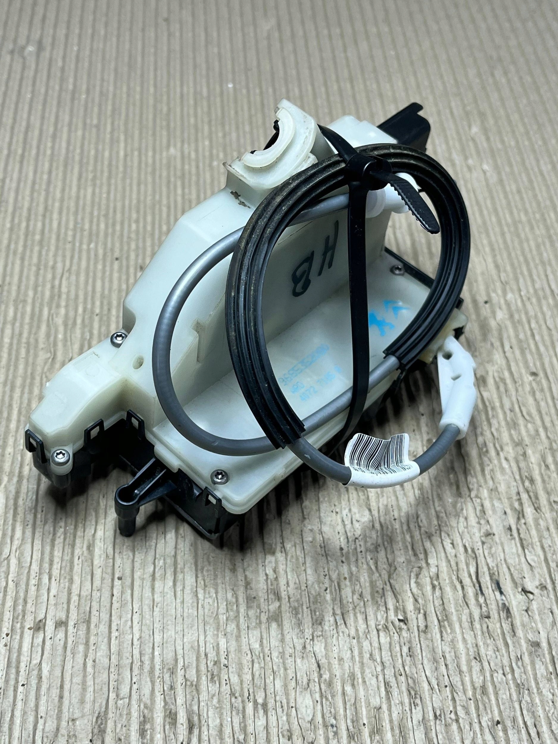 lock door tylnych Citroen C4 II 9138AH