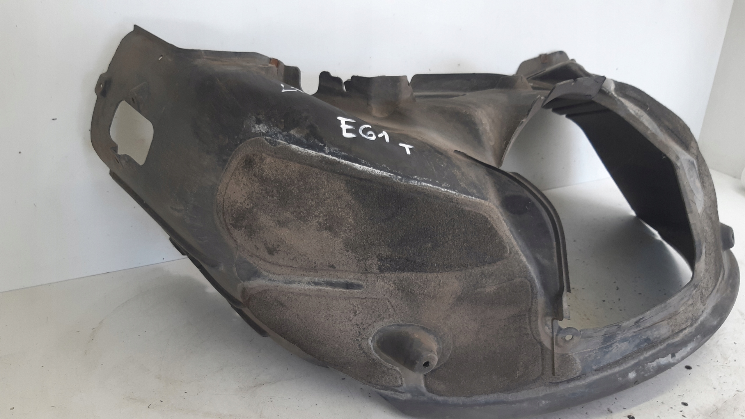 podblatník levý předek 7033749 BMW E61 525i