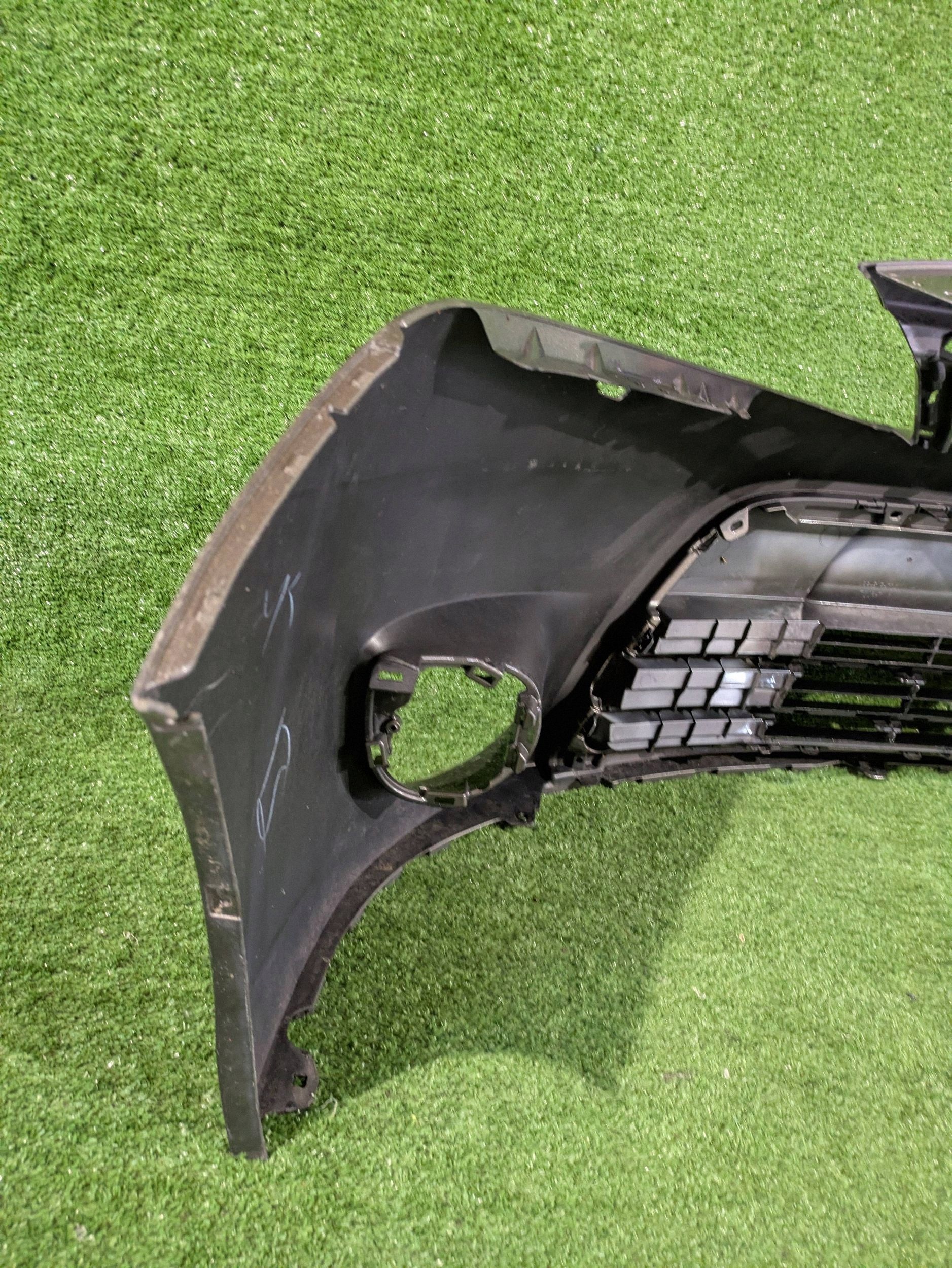 front bumper front TOYOTA VERSO LIFT 13-18 NR.Z9093