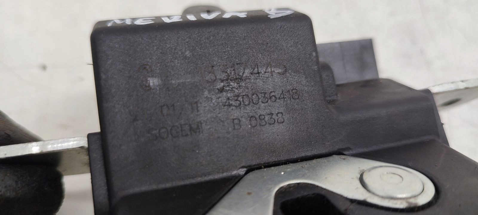 lock bonnet boot Opel Meriva B