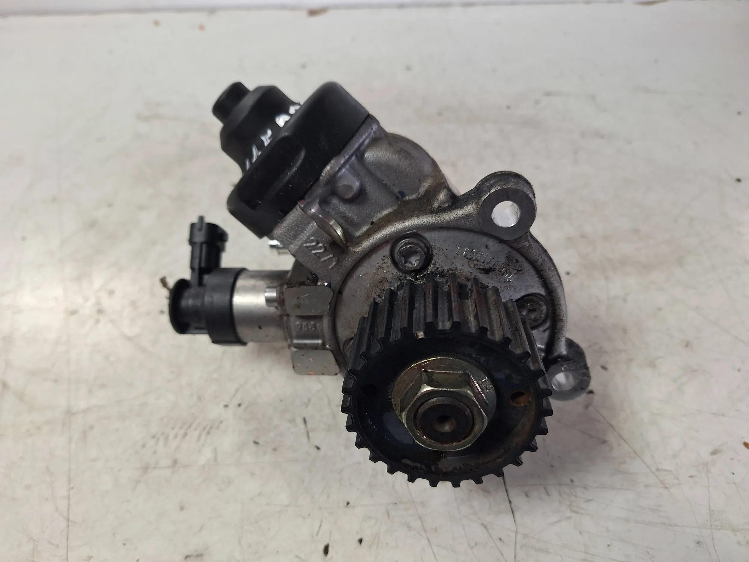 Einspritzpumpe 0445010747 Alfa Romeo Stelvio Giulia 2.2 D