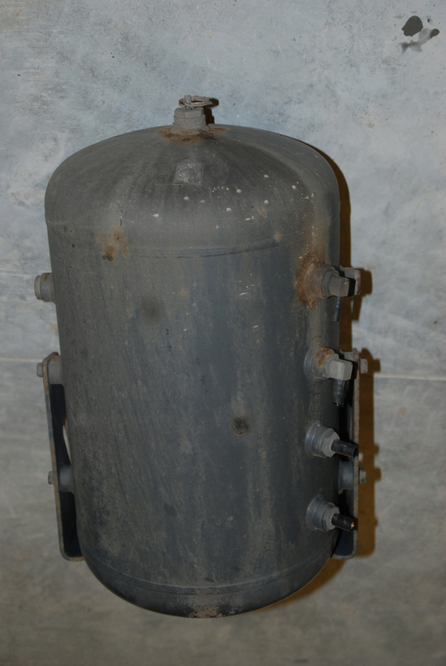 ZBIORNIK POWIETRZA DAF XF CF 106 EURO6 Car type Trucks