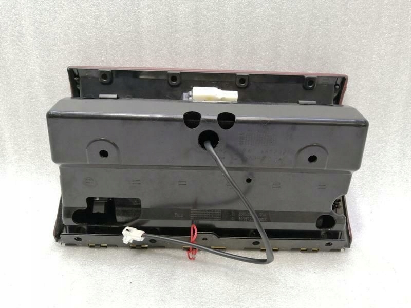 бардачок MASERATI QUATTROPORTE M139 66523200 рулевое колесо правая