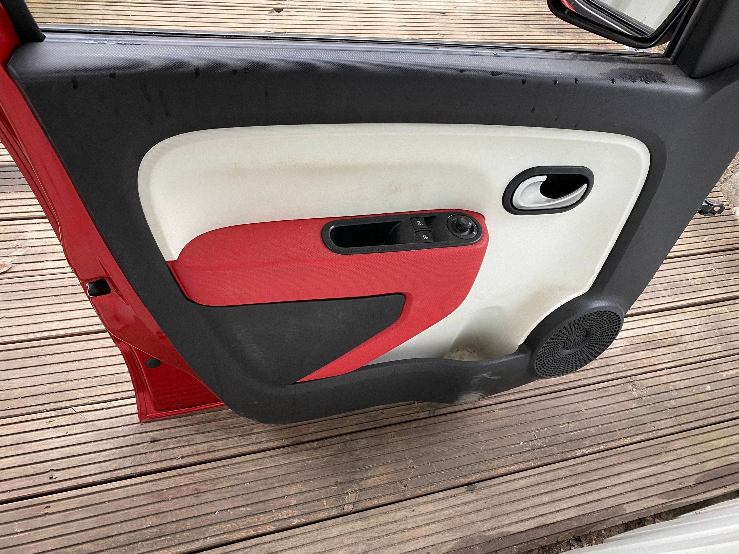 RENAULT TWINGO III complete door left front front 801011879R NNP