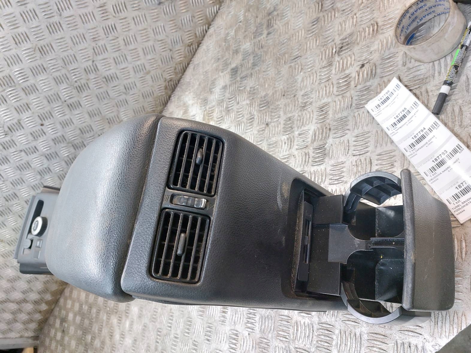 TUNEL central armrest NISSAN X-TRAIL II T31 switch transmission