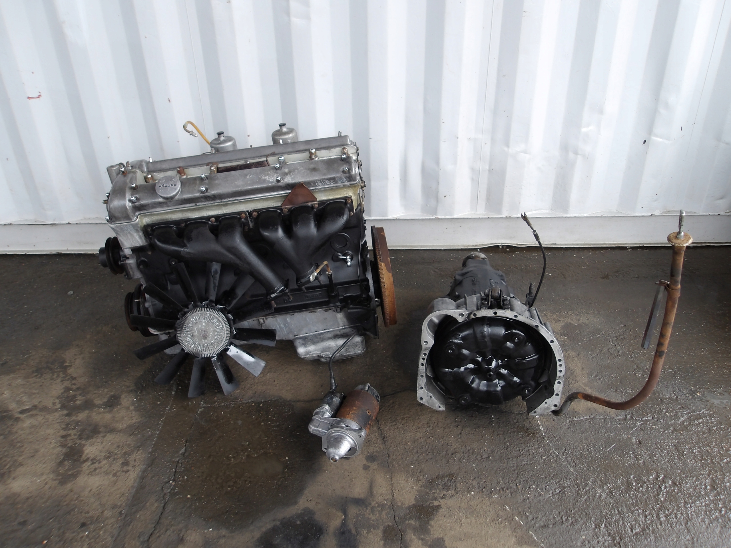 JAGUAR 420 1966- engine gearbox axle beam differential crank OE