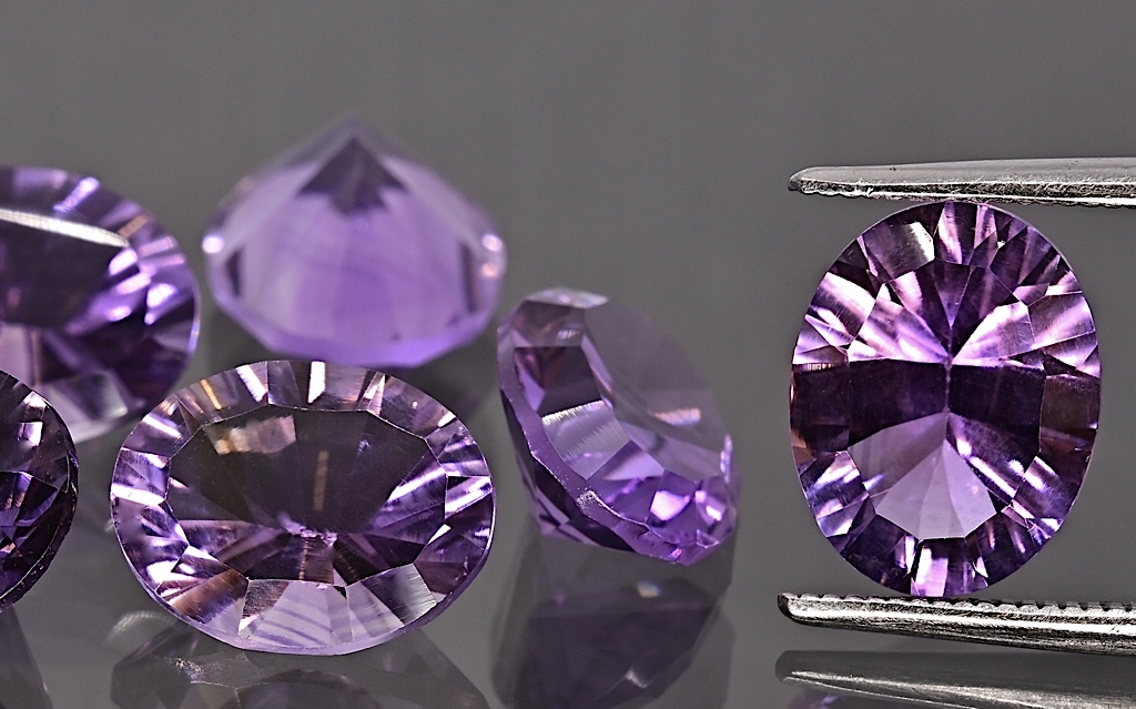 Ametyst fazetovaný ovál 10x8 mm