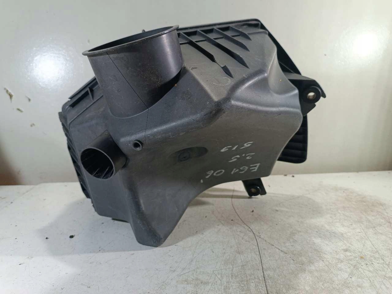 корпус салонного фильтра Воздух BMW E61 2.5и 7521031