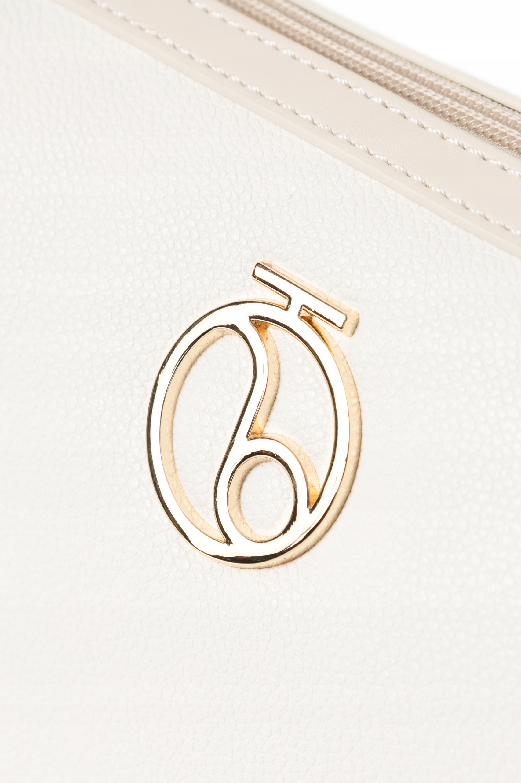 TOREBKA DAMSKA LISTONOSZKA NOBO BIAŁA ELEGANCKA KOMPAKTOWA Kod producenta BAGN620-K000