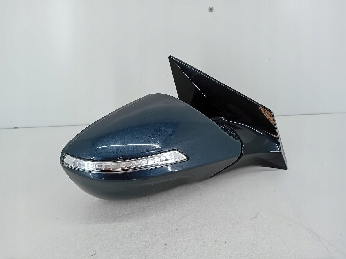 зеркало правое Hyundai I40 W8U