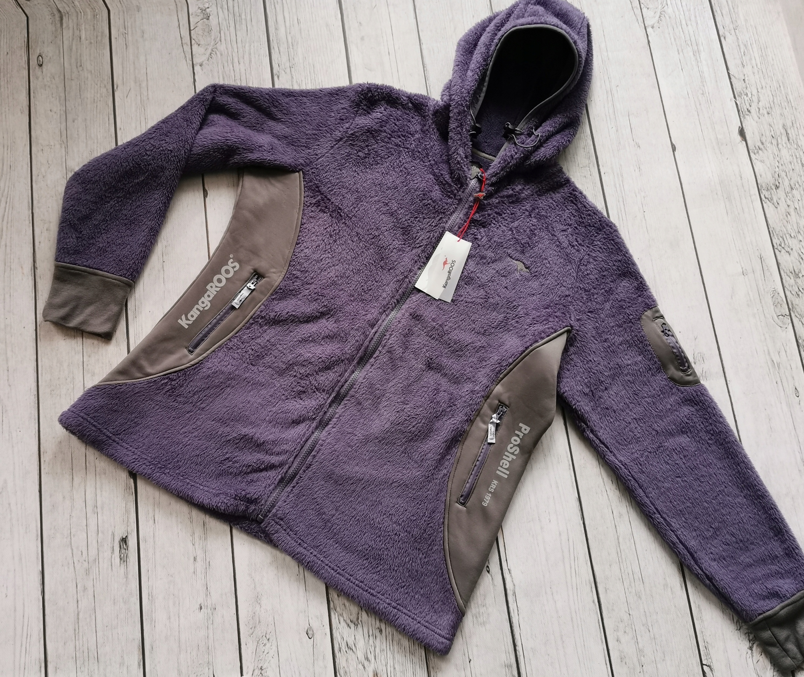 Mikina Medvídek Kangaroos vel. XL Proshell Krs 1979 Fialová