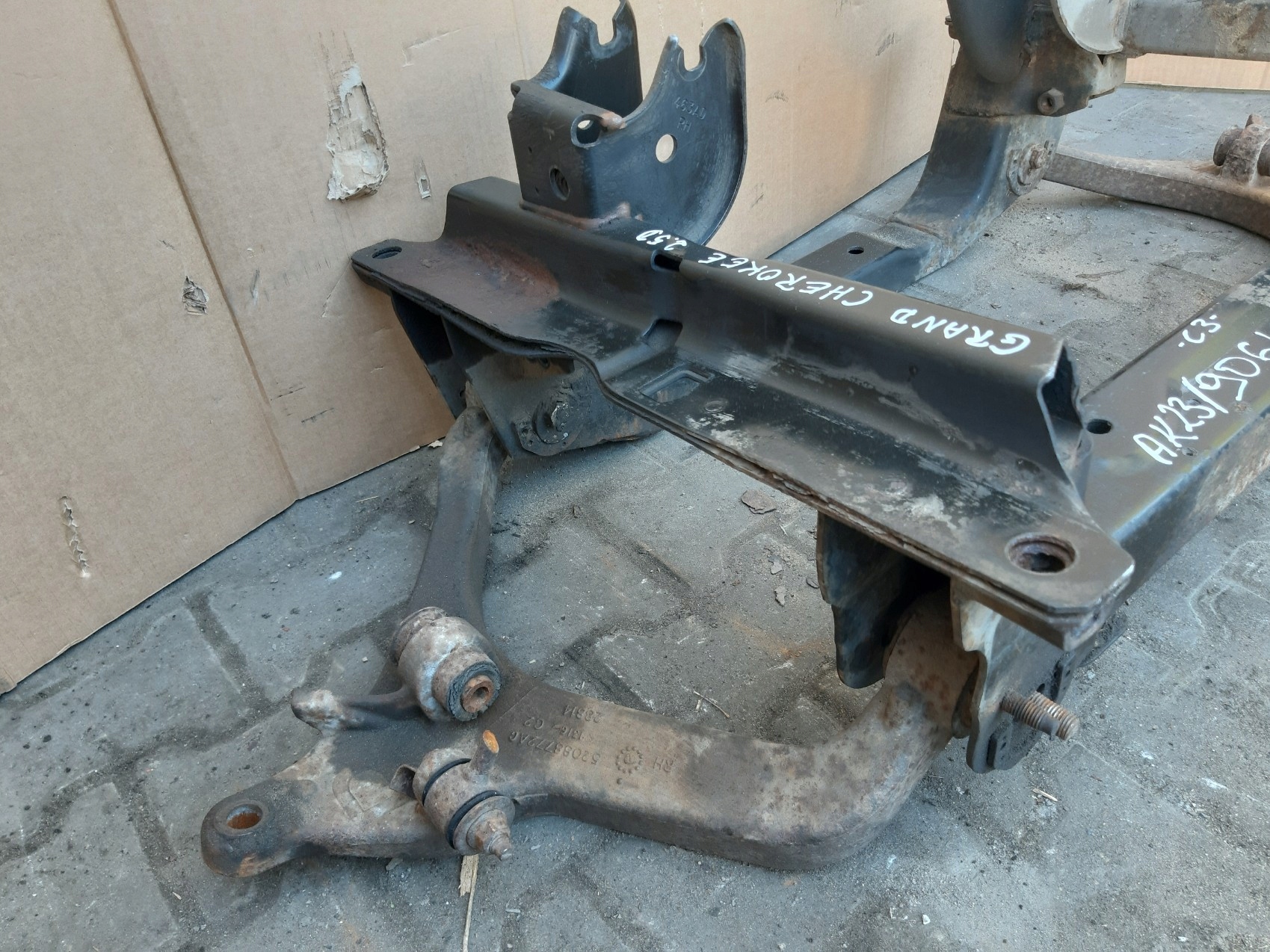 axle beam front axle beam RAMA front sususpension arm JEEP CHEROKEE 2.5D