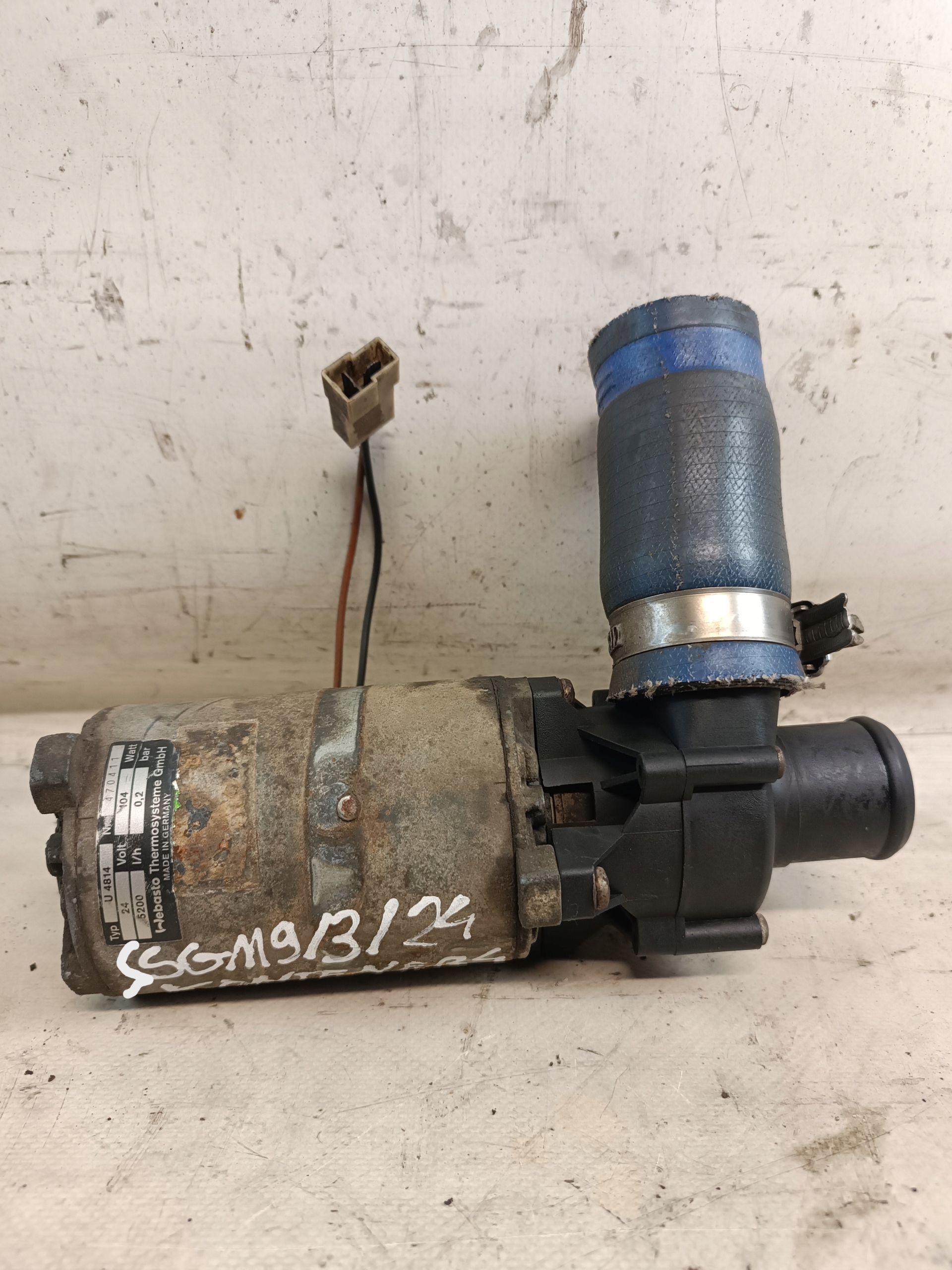Wasserpumpe 24V U4814 WEBASTO