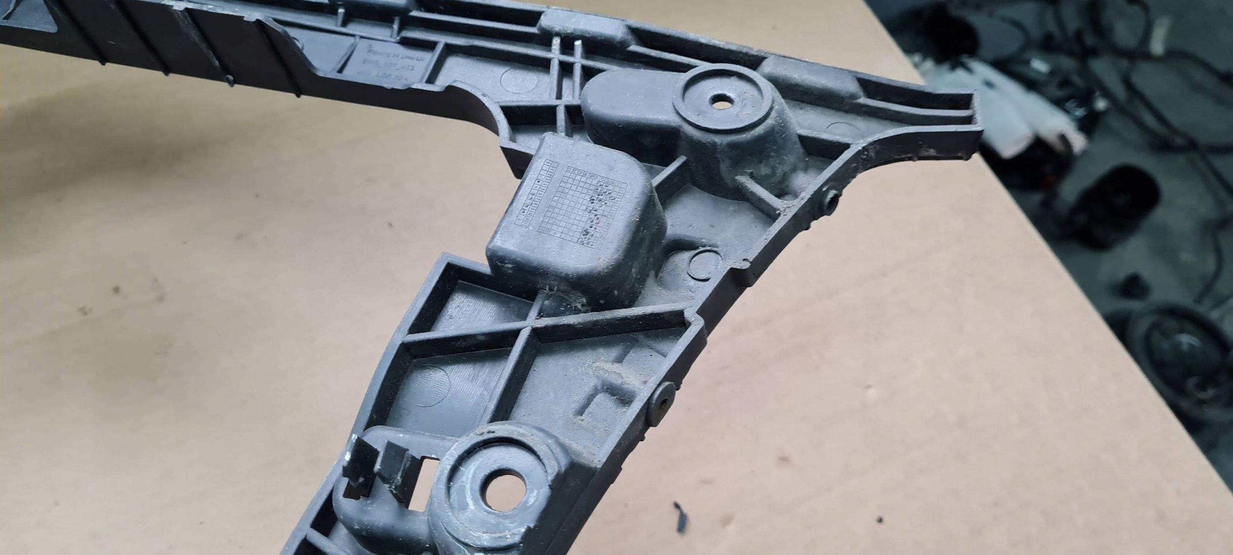 A4 B9 8W bumper bracket left rear part sedan 8W5807453