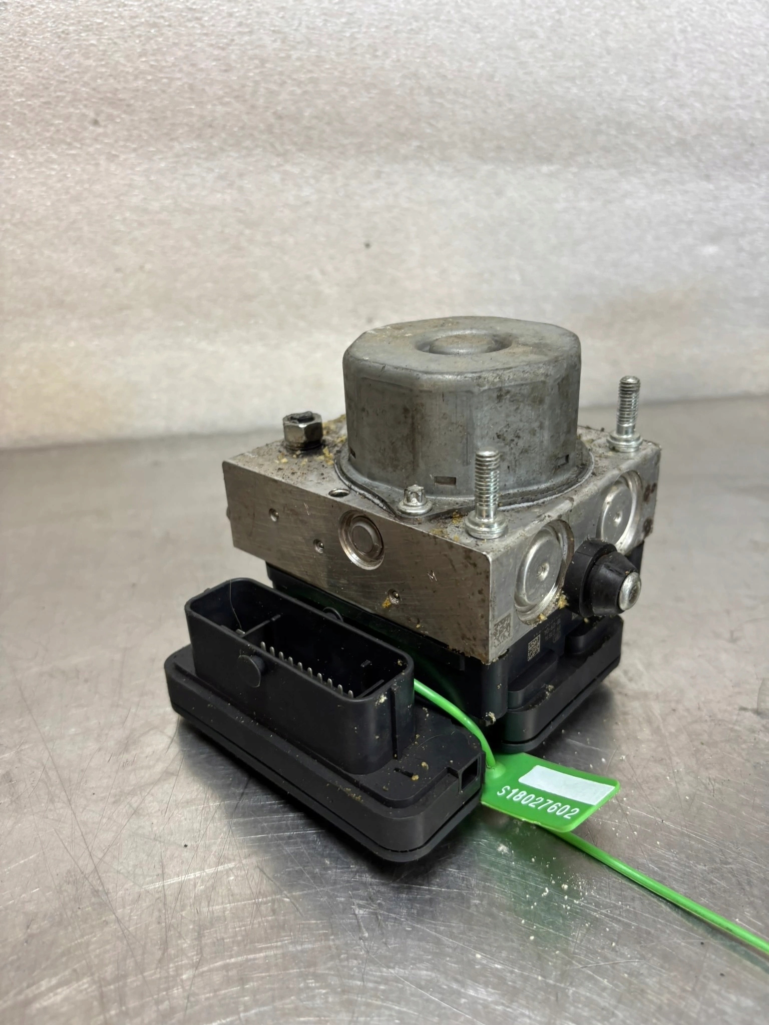 насос ABS TOYOTA AYGO II 2 44540-0H130 оригинал