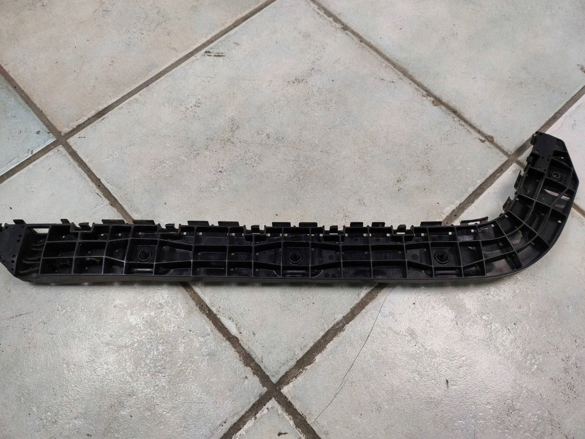 support holder zderzdaka rear part left side Subaru Legacy 6 facelift BN 2019