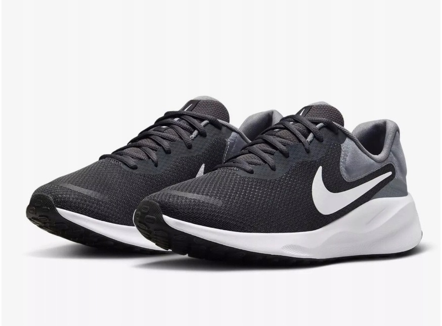 Nike běžecké boty Revolution 7 FB2207-007 velikost 44,5