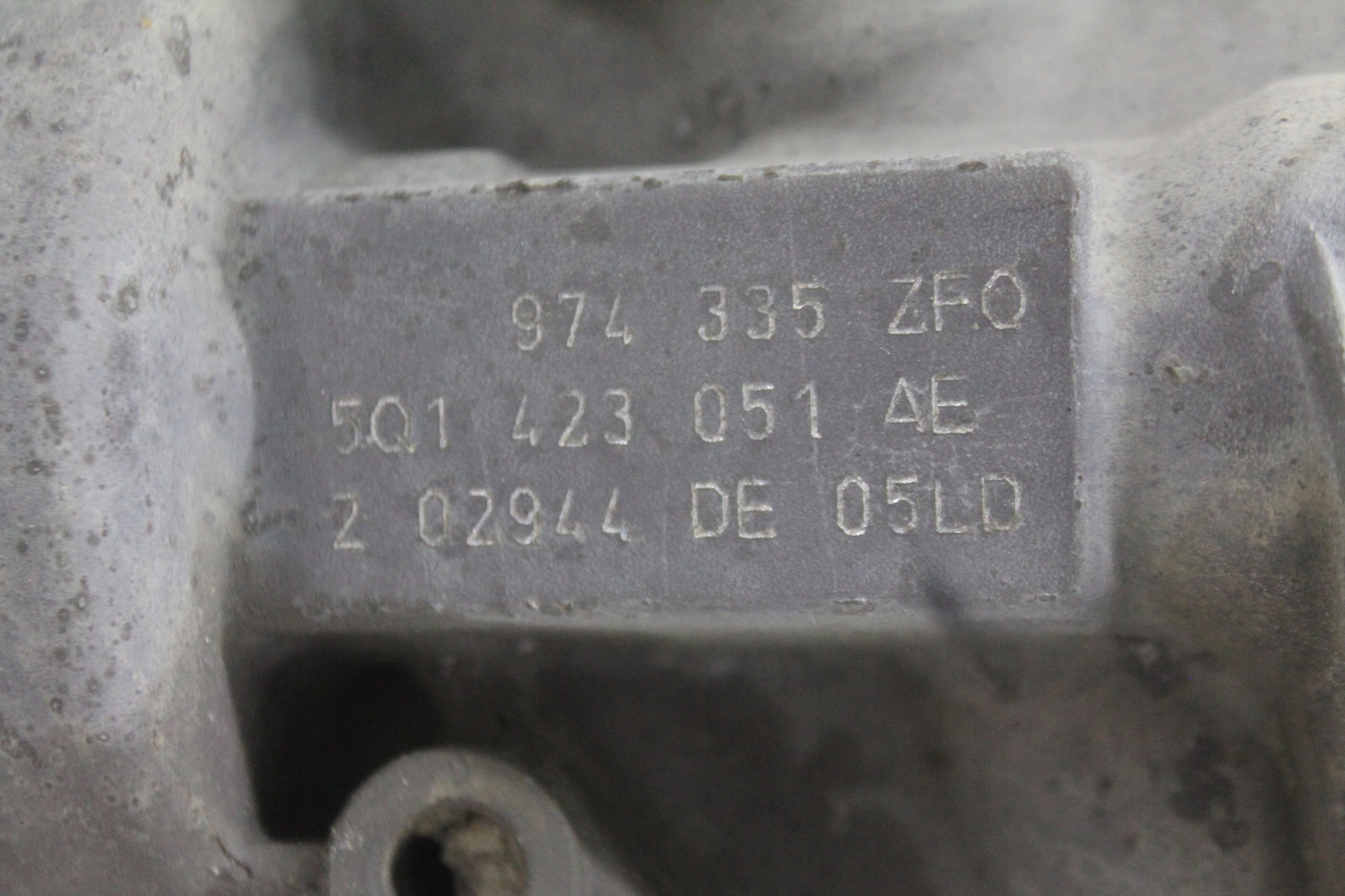 BOÎTER DIRECTION BOÎTER DIRECTION 5Q1423051AE LEON III 12-20 EURO