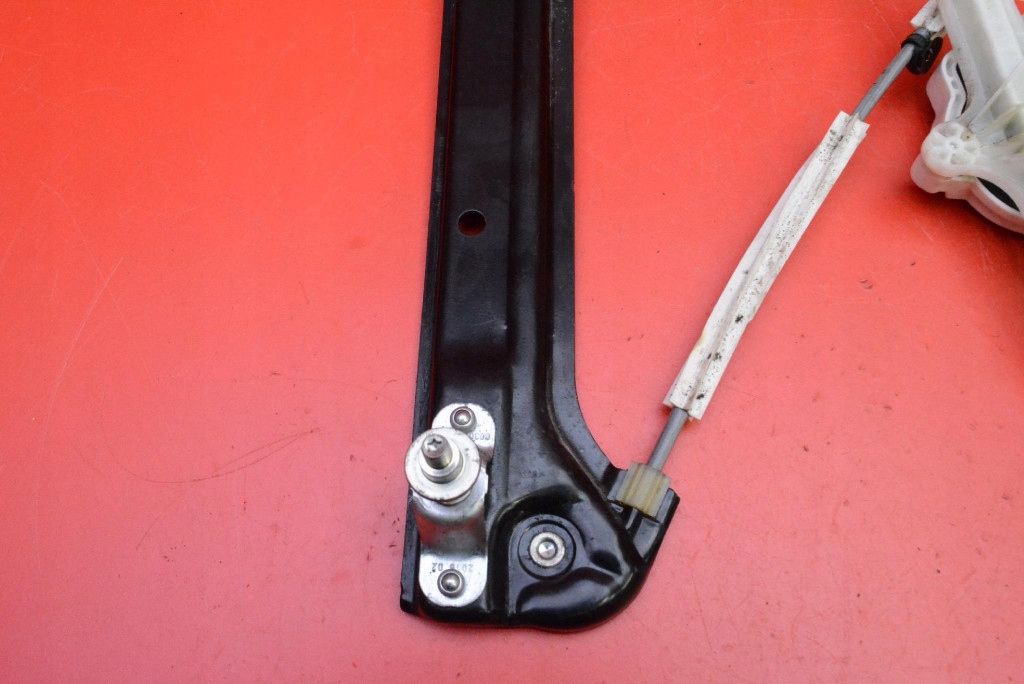 window regulator left front EU A61041-112 MERCEDES CLA C117 sedan 13-16