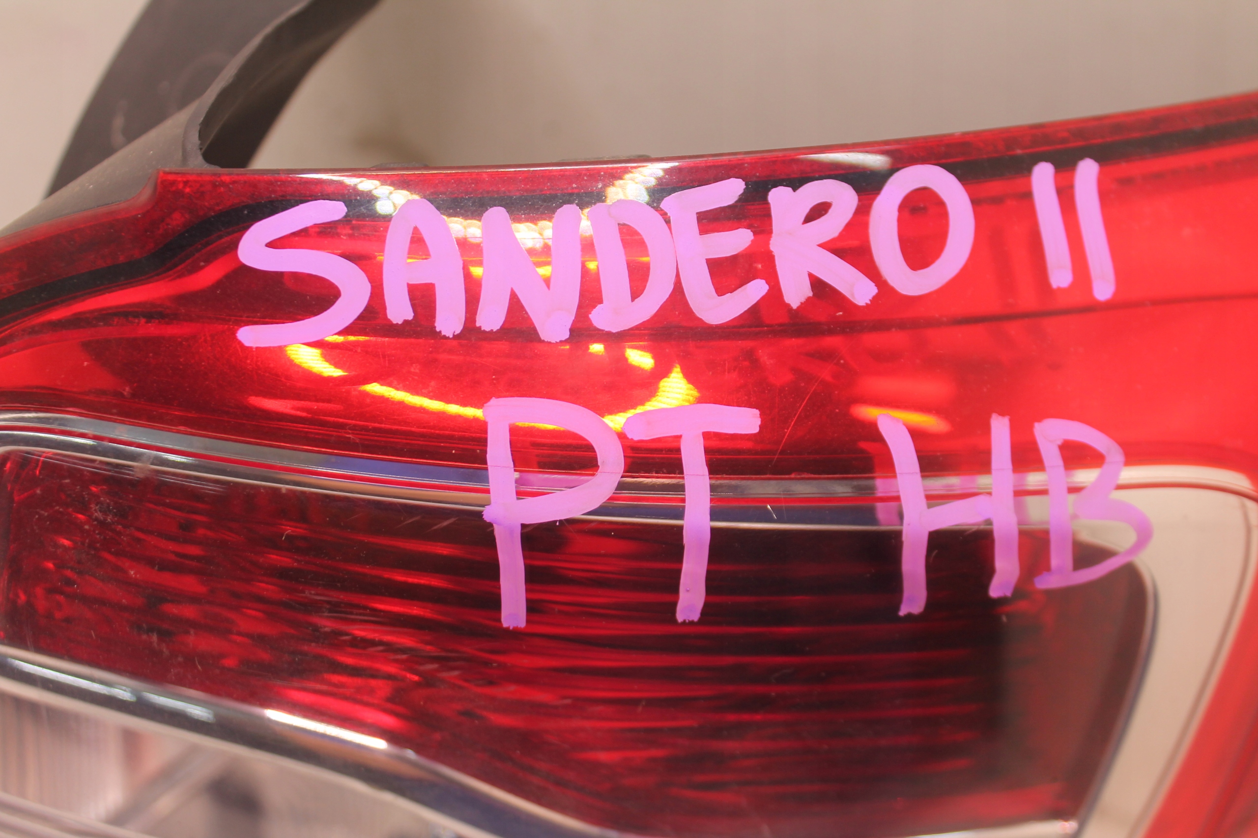 light right rear part right rear 265506669R DACIA SANDERO II HB 12-17