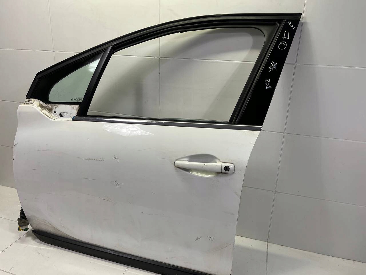 door front left side Peugeot 2008 facelift 2018