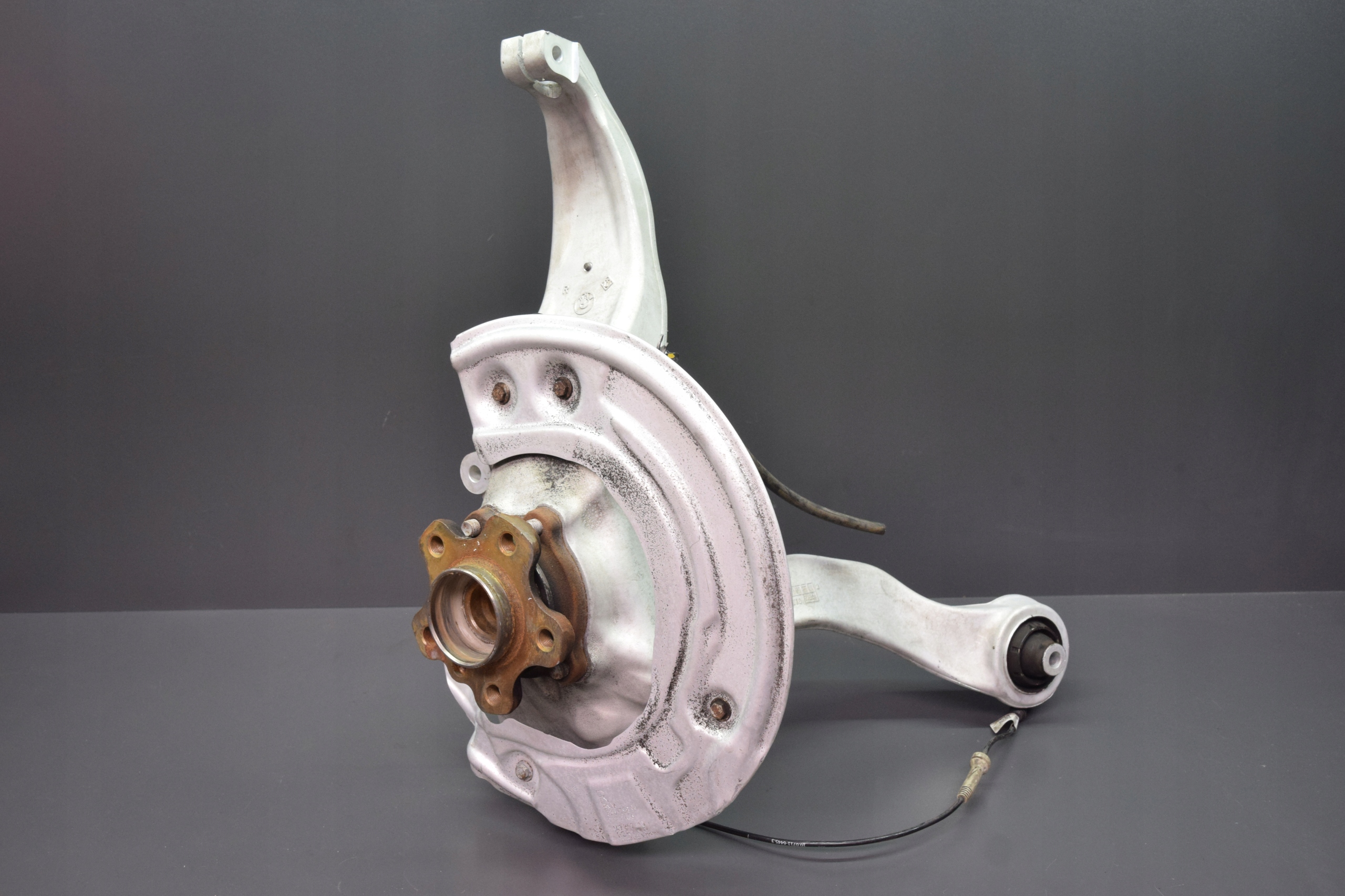 swing right arm BMW 8 G14 G15 G16