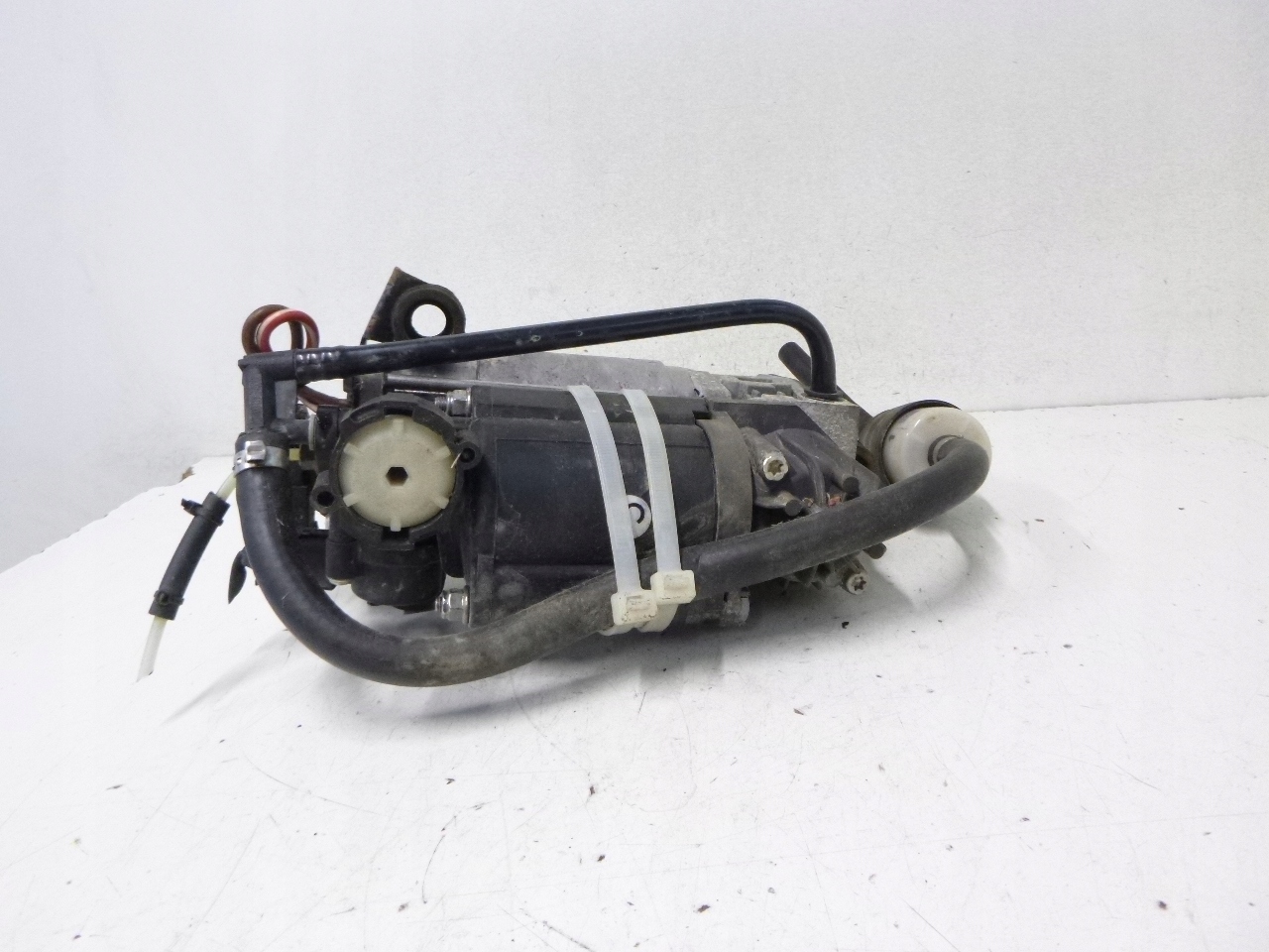 pump compressor; springing Mercedes W220 3.2 98-05r.