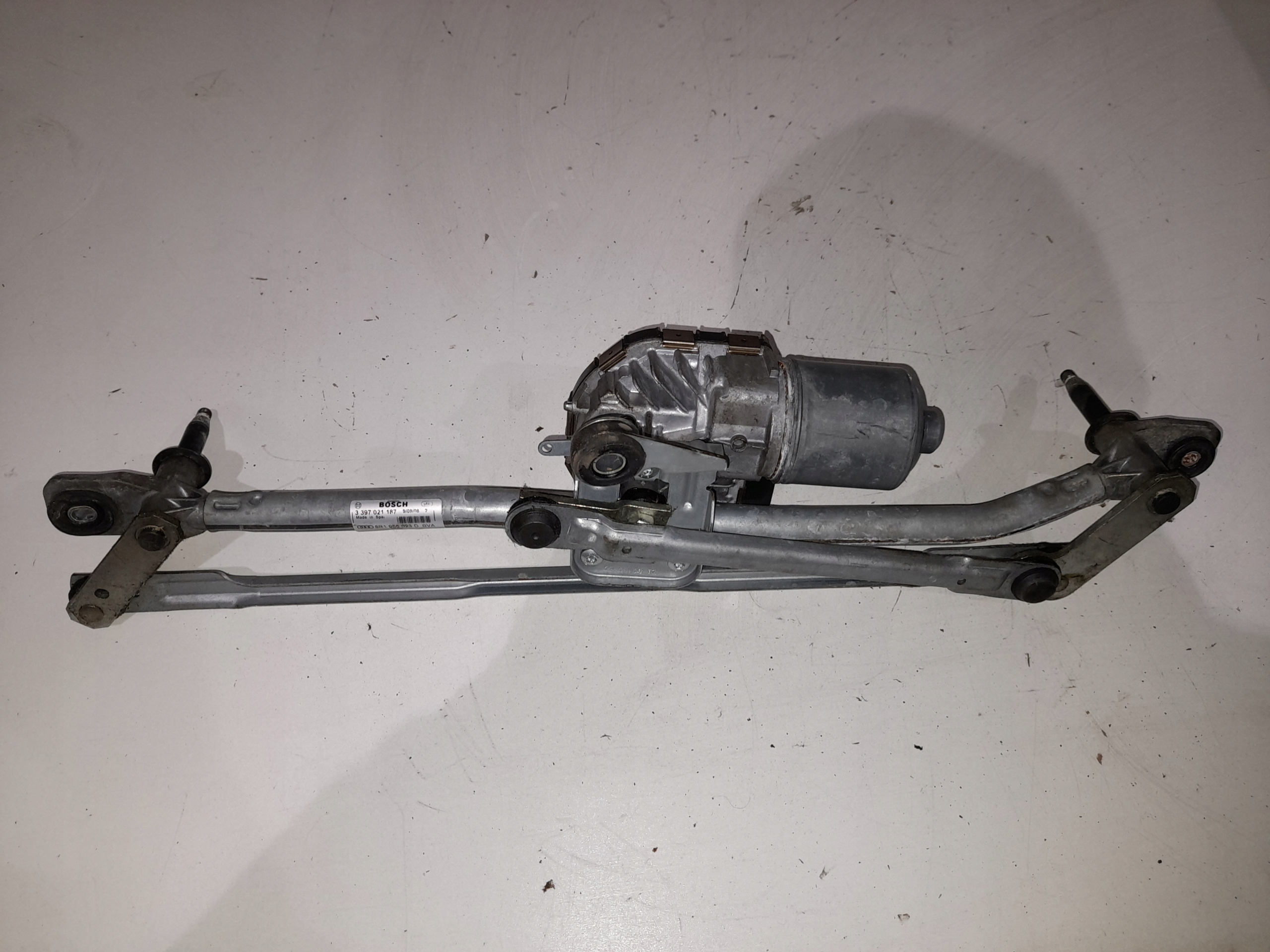 WISCHERGESTÄNGE 8R1955023D AUDI Q5 8R