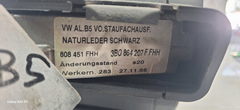 bracciolo SKORZANY VW PASSAT B5 3B0864207F