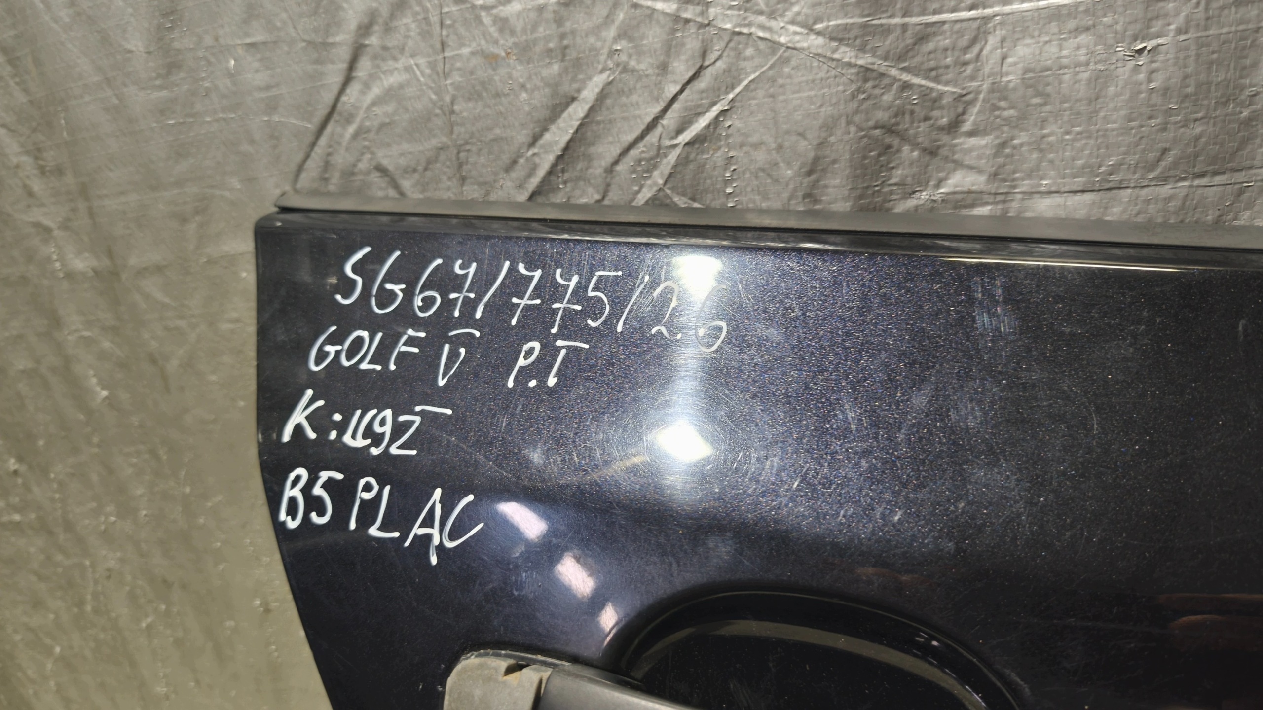 door side right rear part GOLF V 2003r K: LC9Z