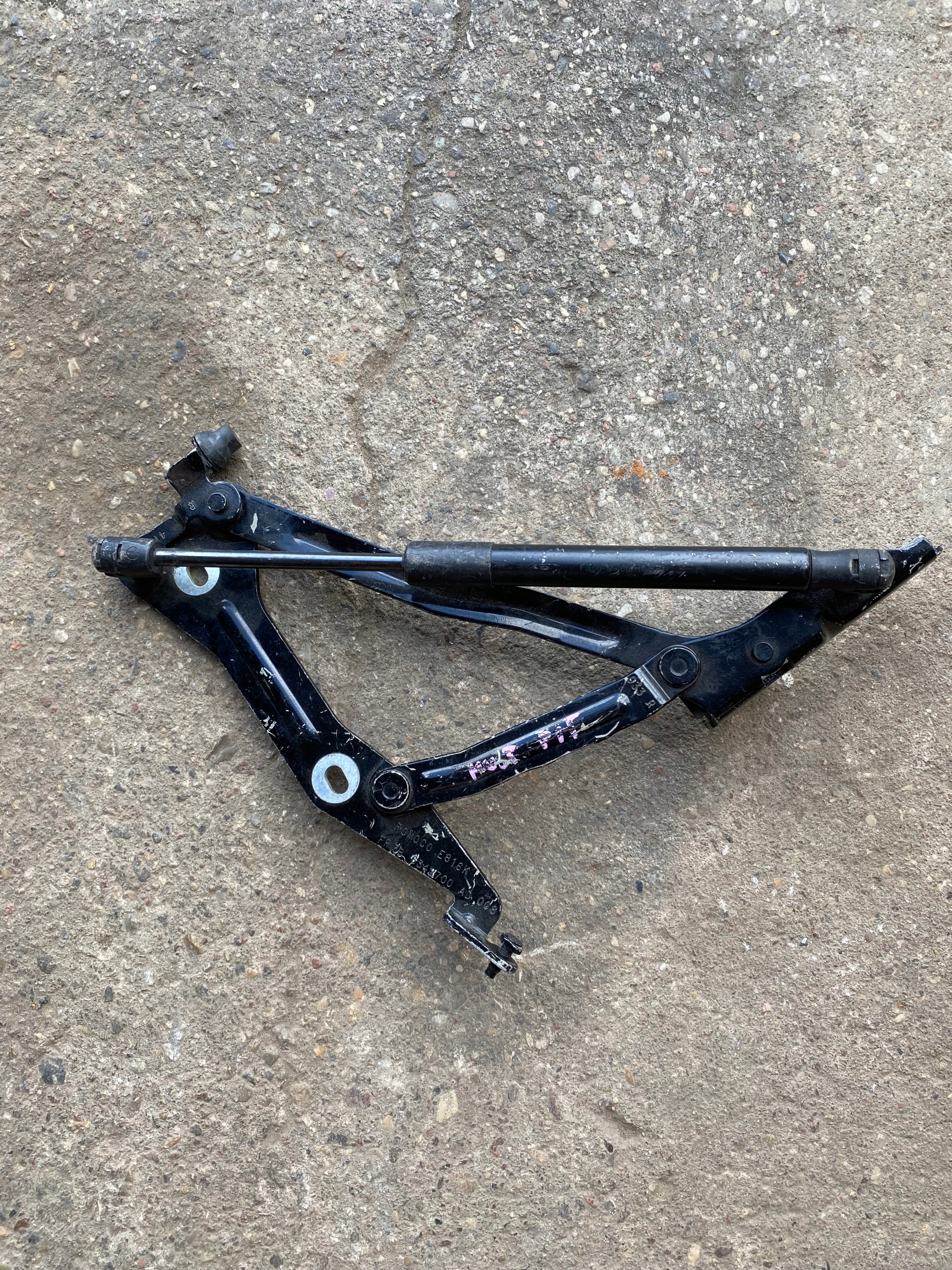 6342700AD - Ford Mustang VI відкидна петля права + привід