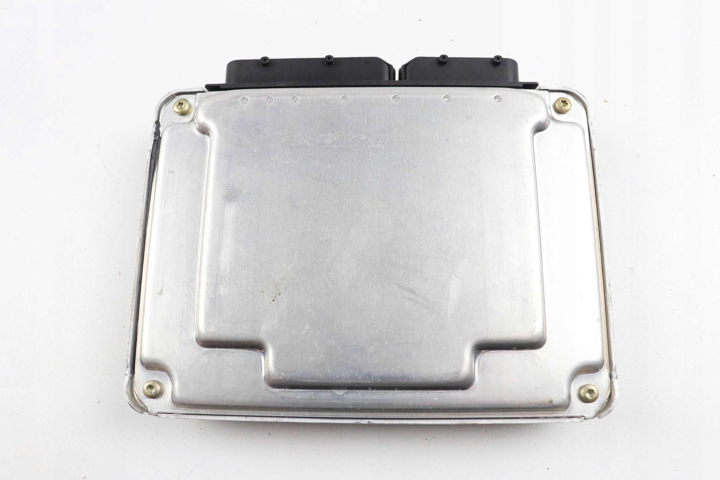AUDI A6 C5 module control unit of the engine 1.9 TDI 038906019GF 0281010812