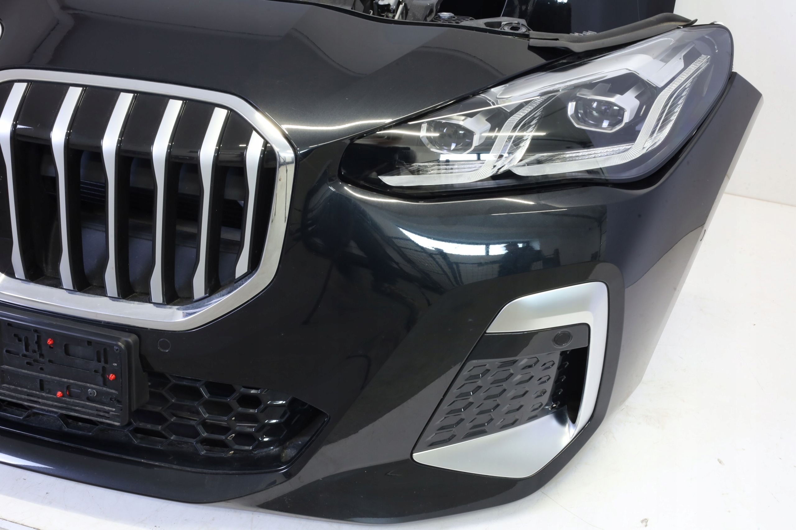 BMW U06 MASKA ZDERZAK BŁOTNIK LAMPA LED 475 Typ samochodu Samochody osobowe