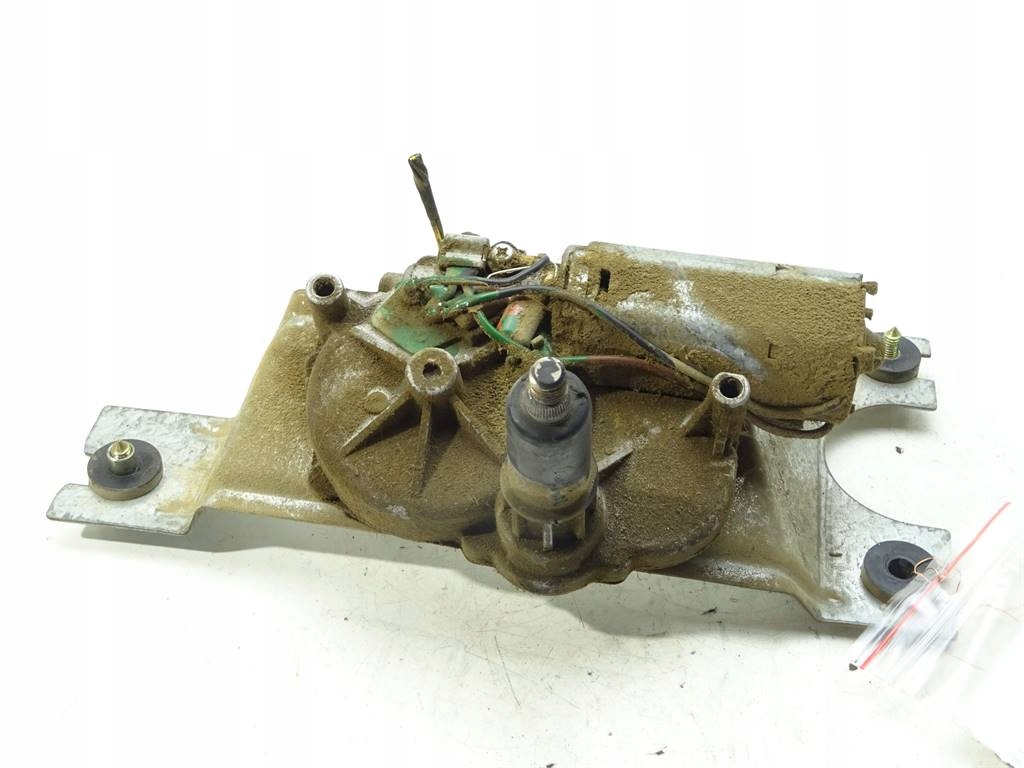 ЕЛЕКТРОДВИГАТЕЛЬ СТЕКЛООЧИСТИТЕЛЕЙ ЗАД. Kia Sportage Iwd 93-04