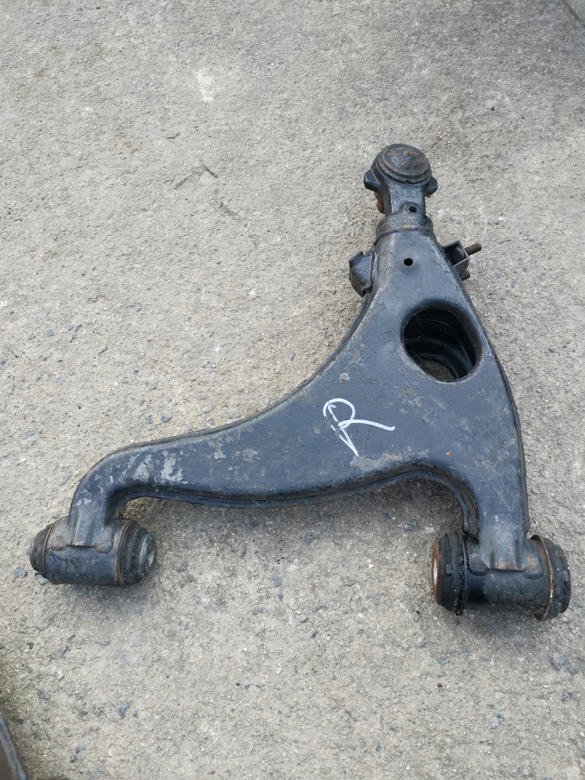 arm right front lower MERCEDES W201 190