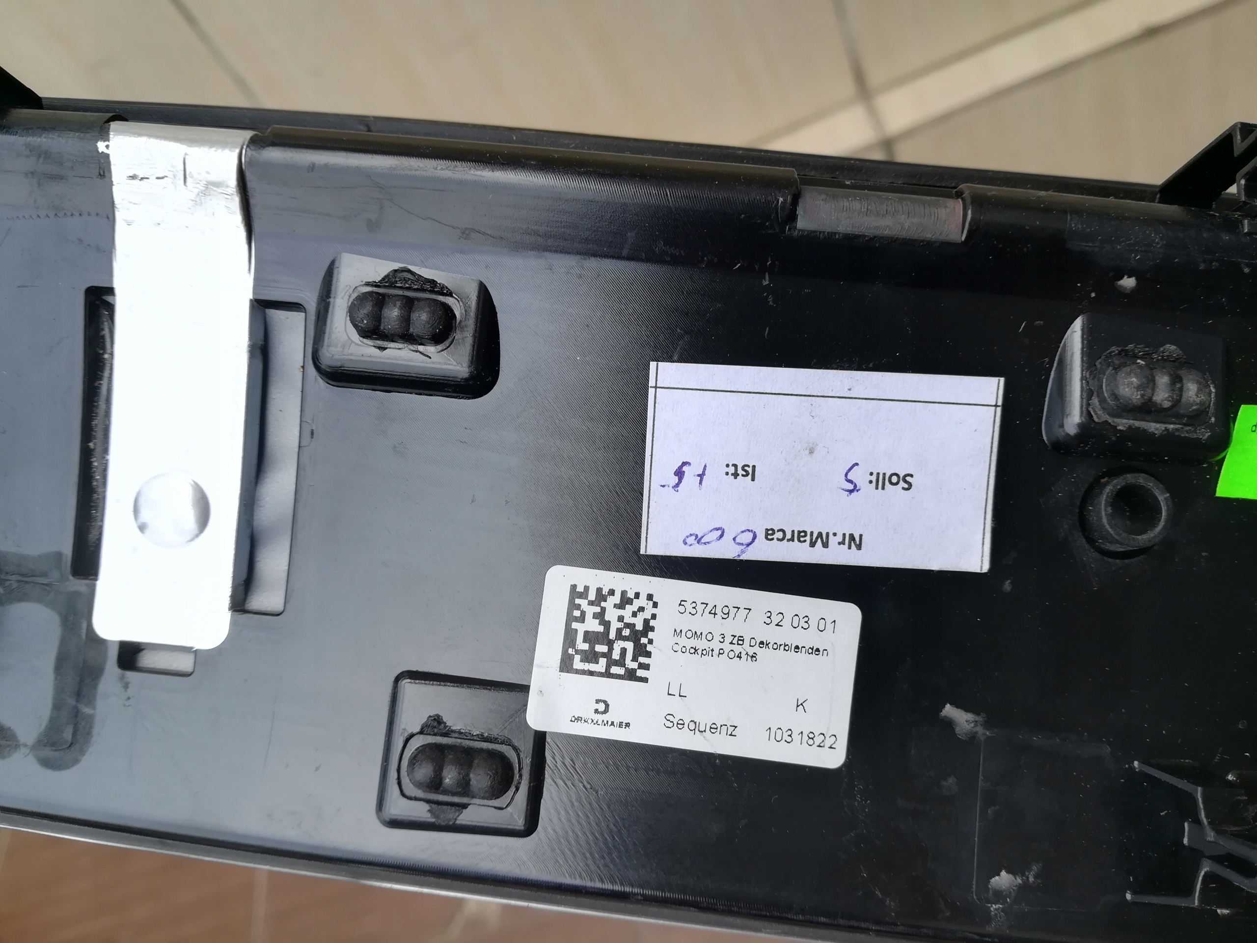 moulding DEKOR consoles right PORSCHE MACAN OE