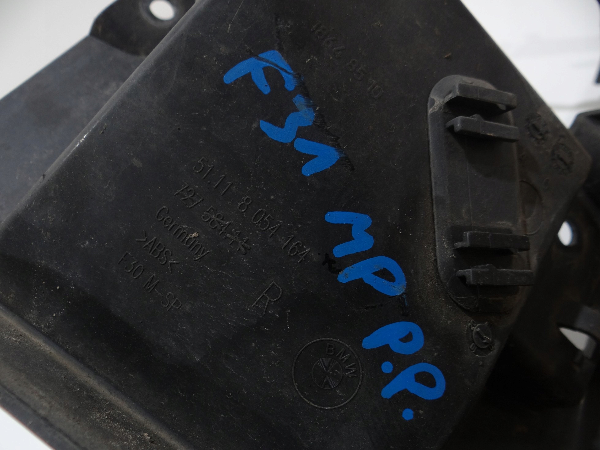 holder support fog lights right front BMW F31 8054164