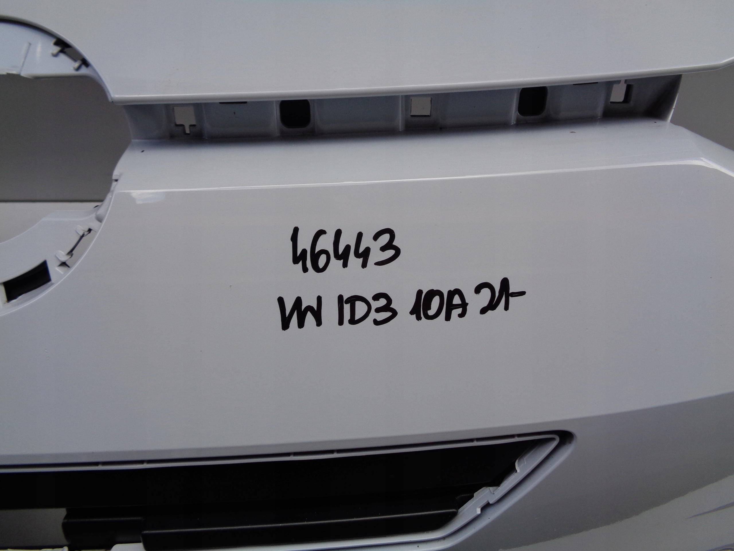 Frontstoßstange VW ID3 10A 21- NR 46443