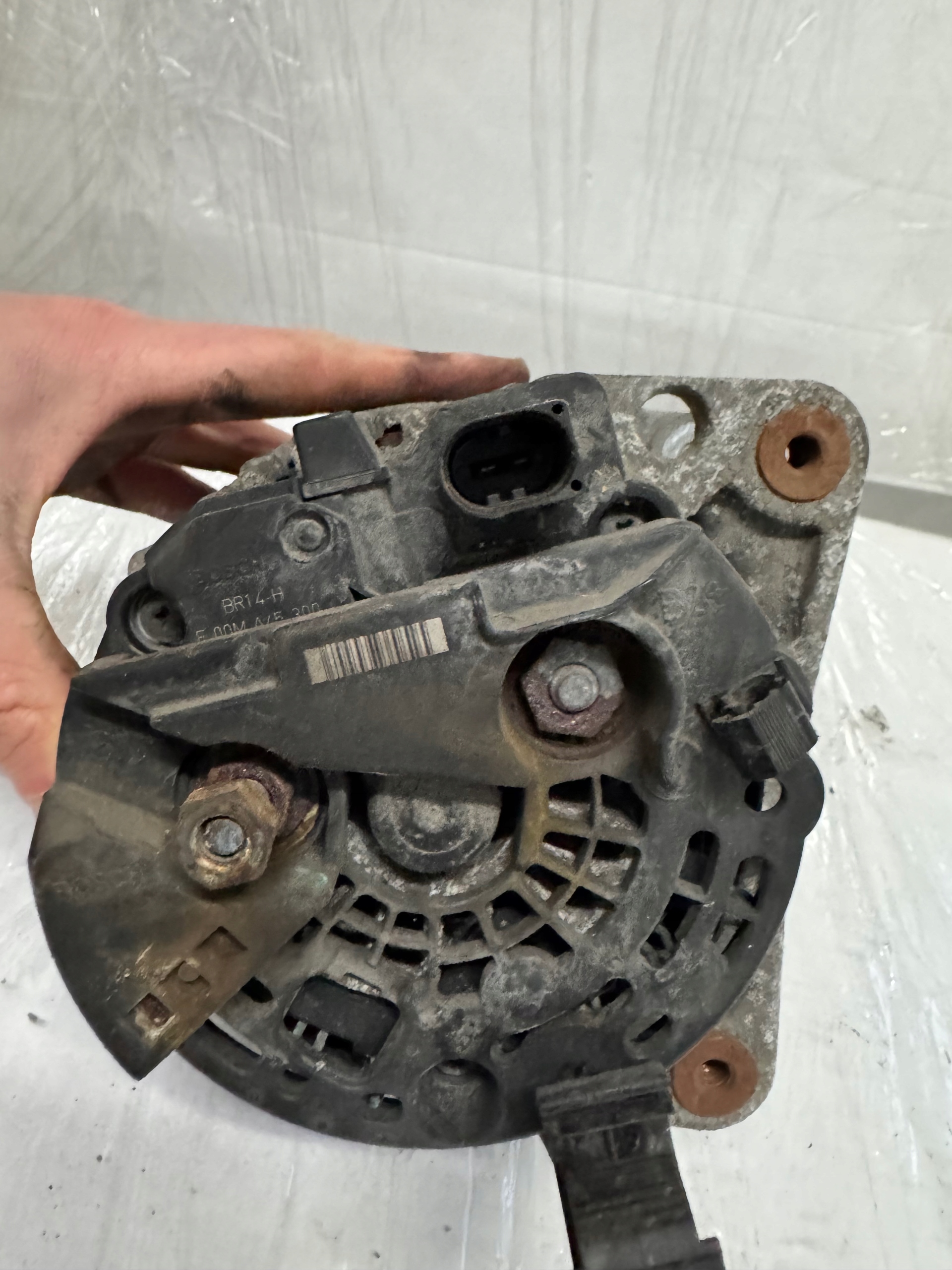VW T5 LIFT T6 AMAROK 2.0 TDI ALTERNATOR Original