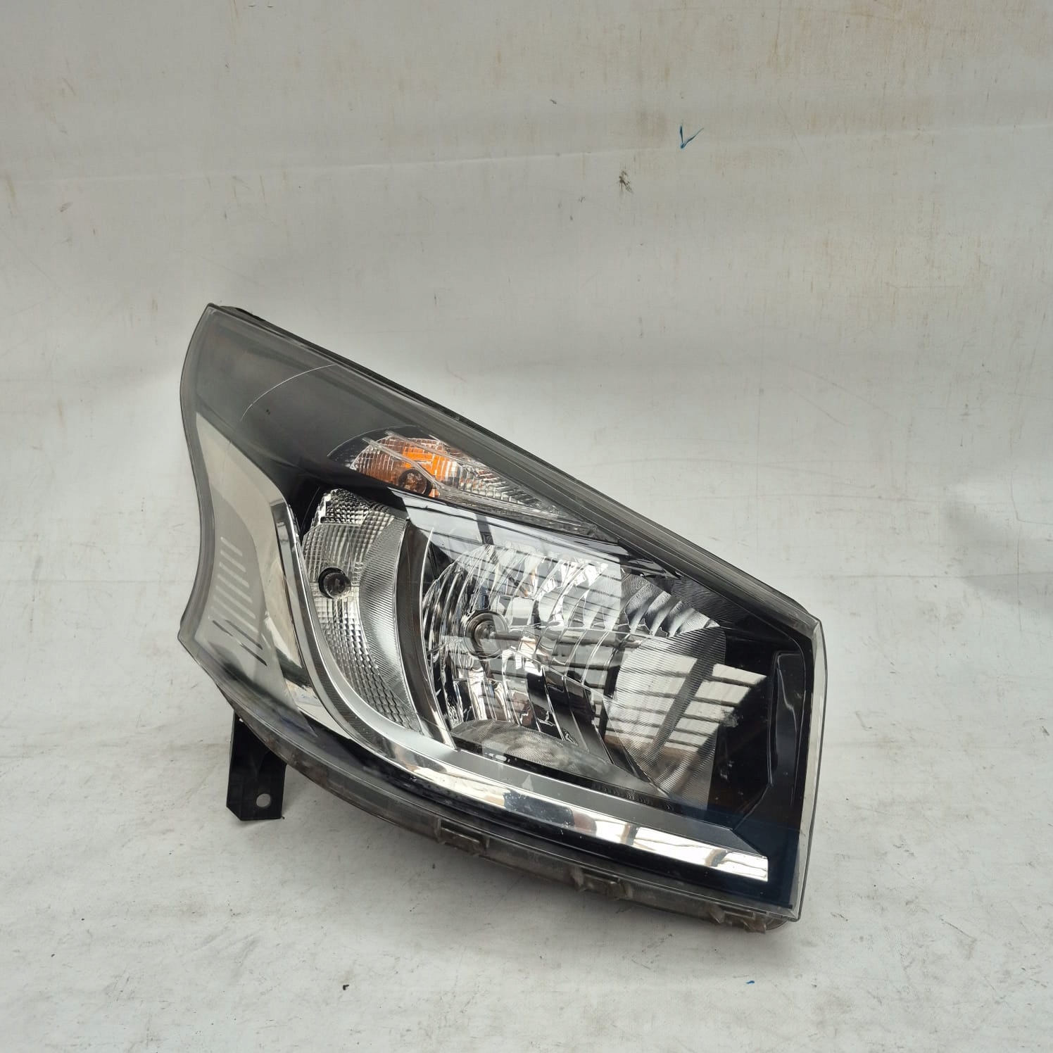 RENAULT TRAFIC III 3 14- light right front front 260109424R