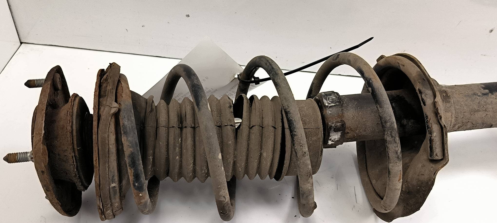 shock absorber left front TOYOTA YARIS and